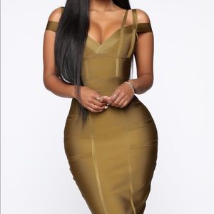 Never worn fashionnova bandage dress